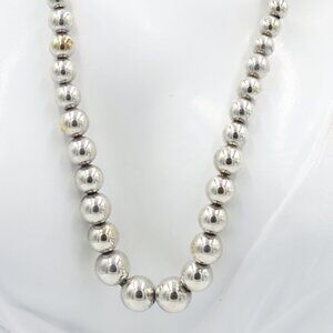 Tiffany & Co Hardware Graduated ball necklace